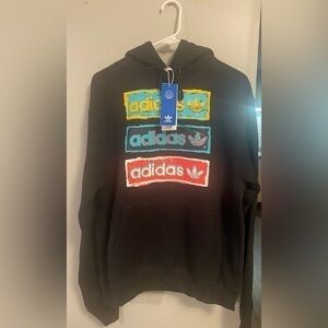 Adidas unisex size medium black with adidas logo multicolor with hoodie NWT